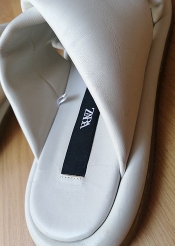 Beyaz deri zara Kadın Terlik - Görsel 3