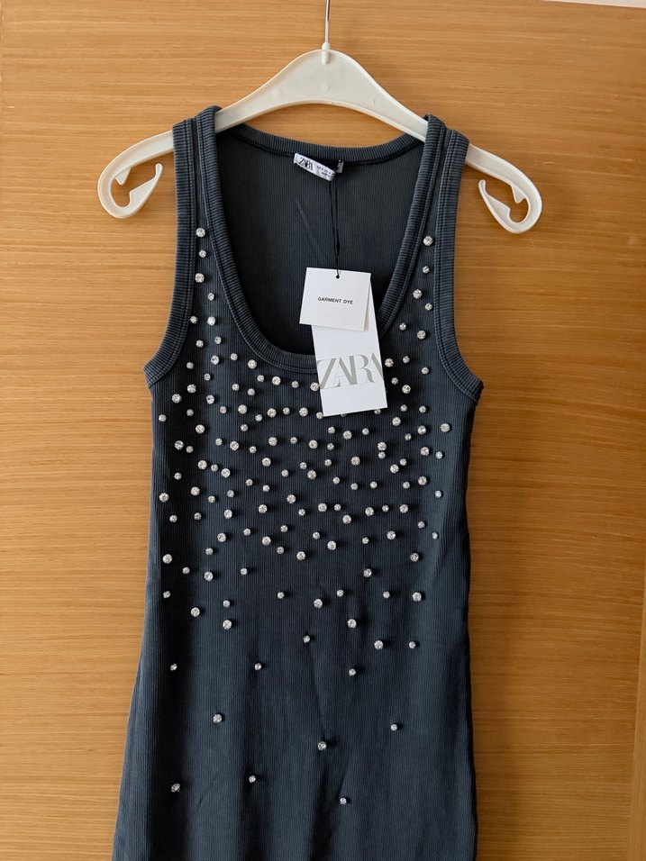 Zara Taş İşlemeli Gri Uzun Kalem Elbise - Görsel 2