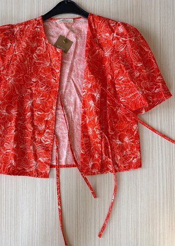 Bağcıklı Kısa Kol Bluz - Görsel 2