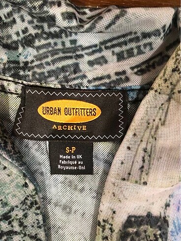 Urban Outfitters Bağlama detaylı