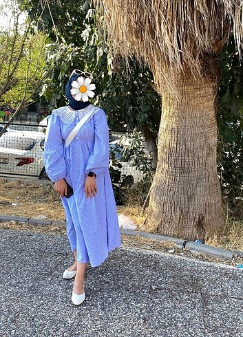 Yakalı elbise 
