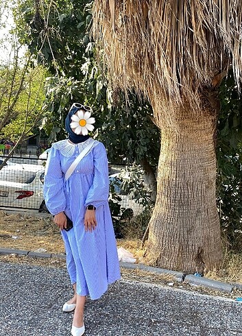 Diğer Yakalı elbise