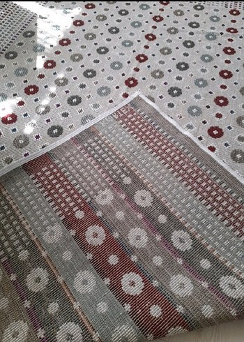 Diğer Puantiyeli krem kilim