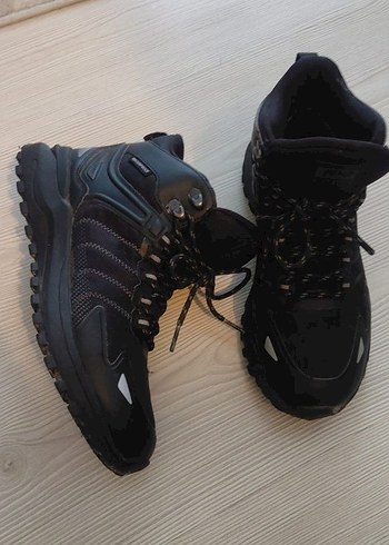 Siyah bağcıklı unisex no water bot - Görsel 3