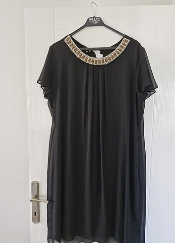 Kısa gece elbisesi - Görsel 6