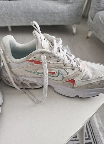 40 Beden Orijinal Nike ayakkabı 