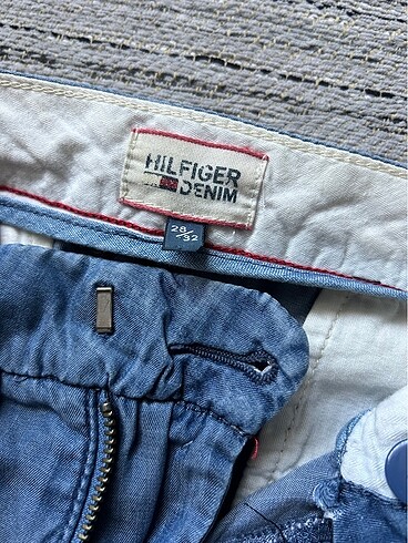 28 Beden mavi Renk Tommy Hilfiger Tensel Kumaş Jean
