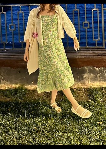 LCW çiçekli elbise - Görsel 4