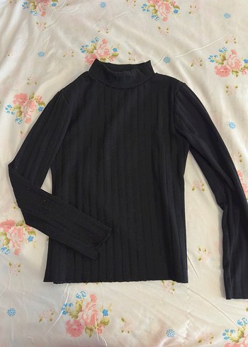 Siyah boğazlı ince kazak - Görsel 2