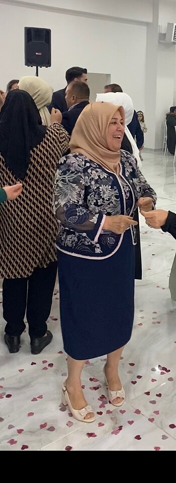 Büyük beden abiye