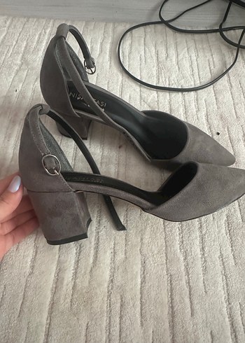 38 Beden gri Renk Gri Süet Tokalı Stiletto Kadın Topuklu Ayakkabı