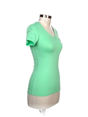 Nike Nike T-shirt %70 İndirimli.