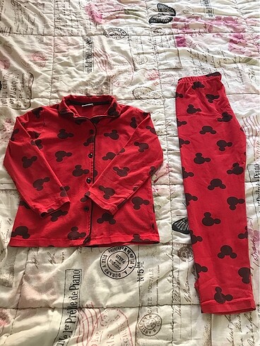 Kız pijama takımı