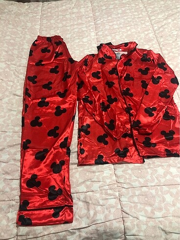 Kadın pijama takımı