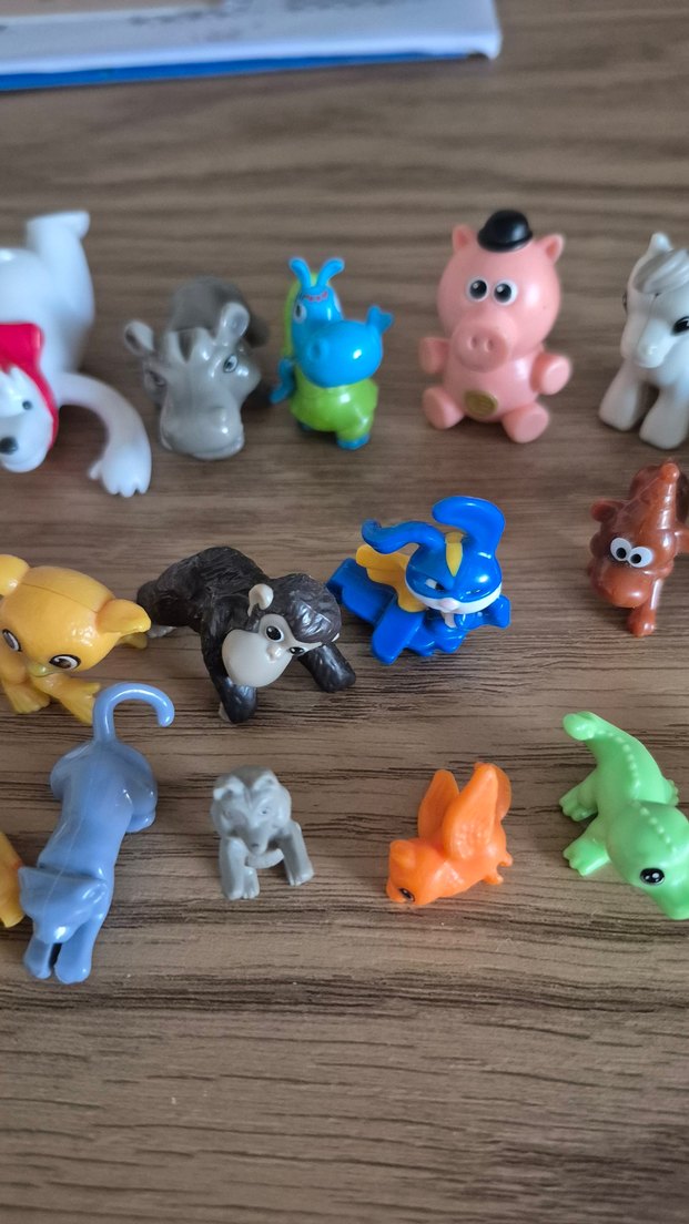 Renkli Mini Hayvan ve Karakter Figürleri Seti. 25 parça - Görsel 3