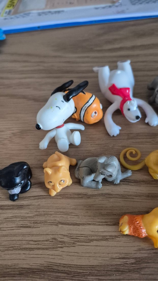 Renkli Mini Hayvan ve Karakter Figürleri Seti. 25 parça - Görsel 2