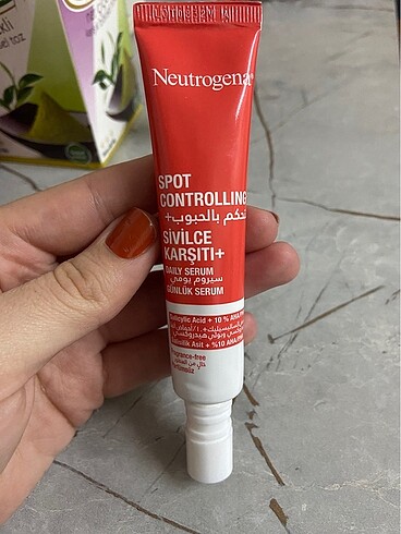 Neutrogena sivilce karşıtı plus serum