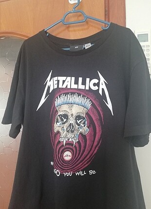 l Beden Metallica band tshirt 