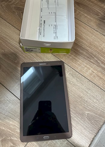 Bej Samsung Tablet