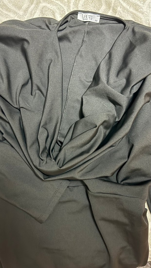 V Yaka Drapeli Mini Elbise - Görsel 3