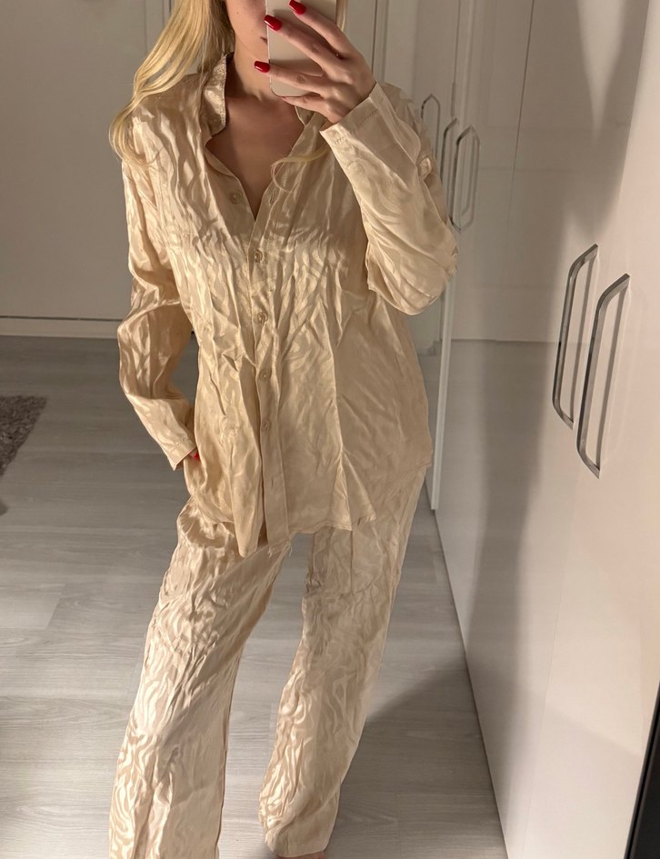 Saten ikili takım - Görsel 3