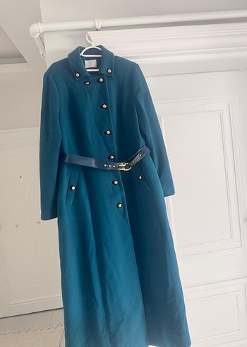 Petrol mavisi Kemerli Uzun Kadın Kaban - Görsel 2