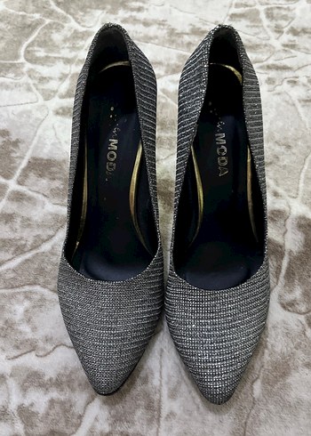 Gri Stiletto Topuklu Kadın Ayakkabı