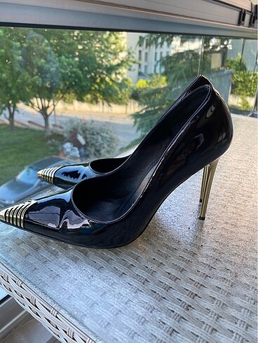 37 Beden Kriste bell stiletto