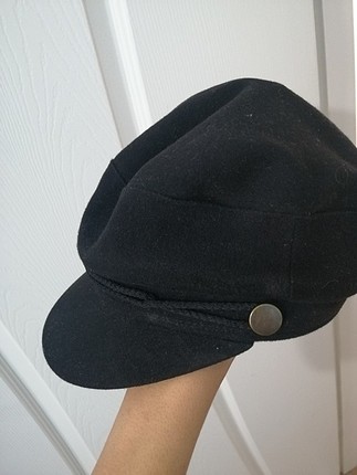 siyah şapka 