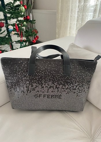 GF FERRE