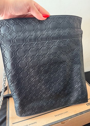 Vakko Siyah Yılan Desenli Zincir Detaylı Deri Çanta - Görsel 5