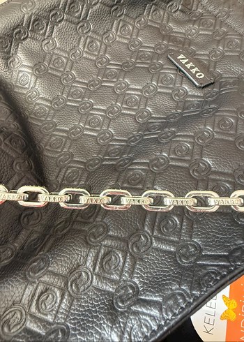 Vakko Siyah Yılan Desenli Zincir Detaylı Deri Çanta - Görsel 6