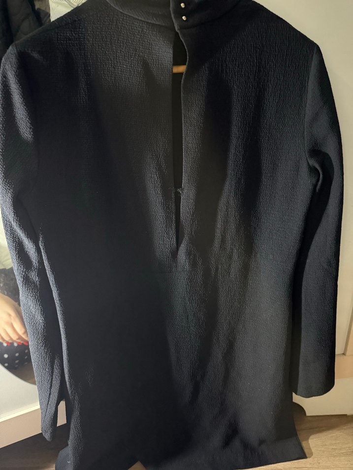 Siyah Yüksek Yakalı Elbise - Görsel 4