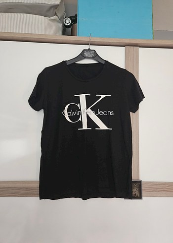 Calvin Klein tişört