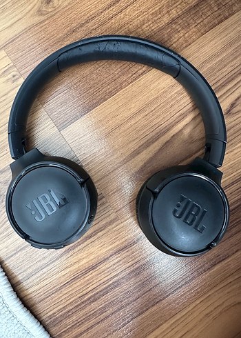 Siyah JBL Kulak Üstü Kulaklık