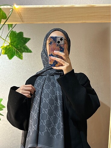 Beden Gucci Desen Dört Mevsim İpek Şal