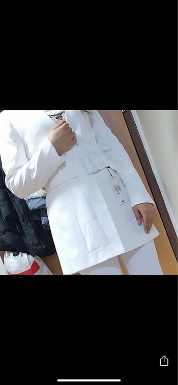 Beyaz Blazer