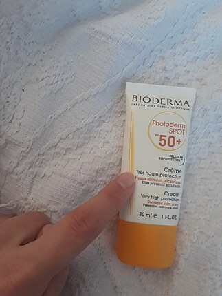  Beden Renk Bioderma Güneş Kremi