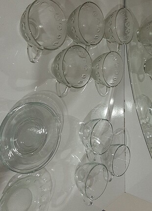 Cam nescafe bardağı ve tabagi