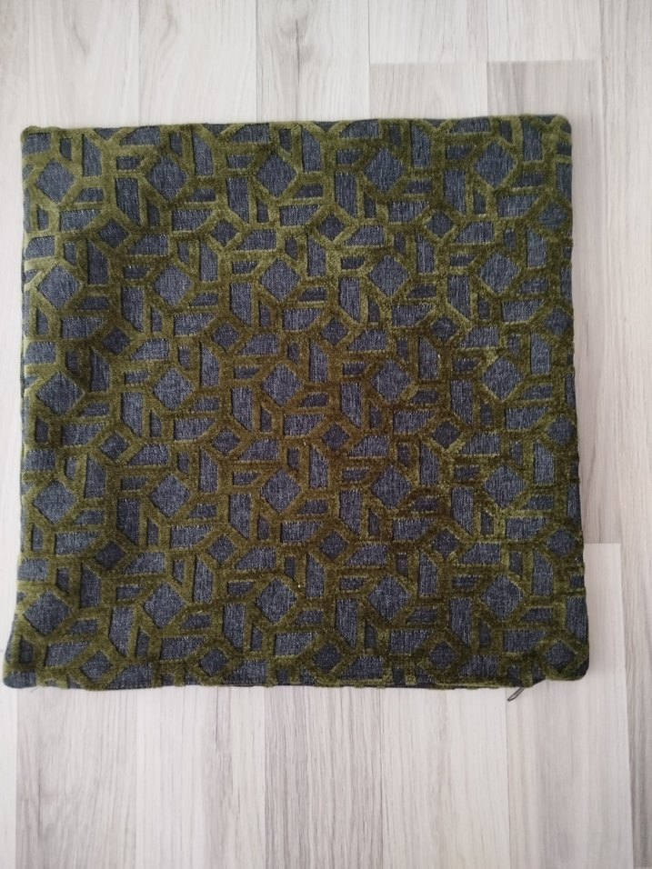 Haki yeşil Gri Desenli Modern Kırlent kılıfı - Görsel 2