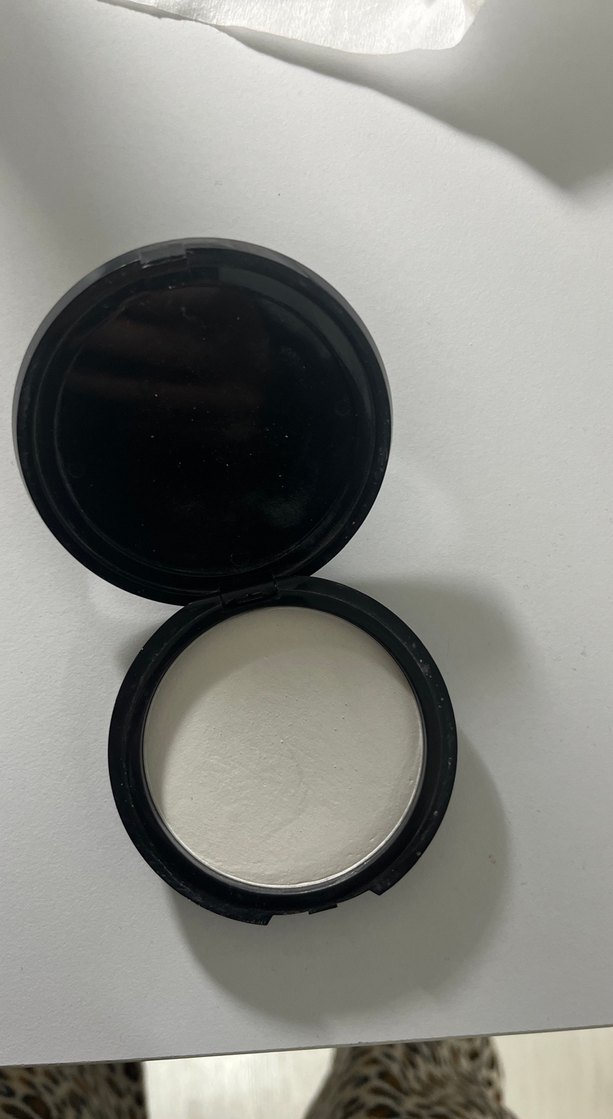 Farmasi Be Fit BB Krem Siyah Ambalaj - Görsel 2