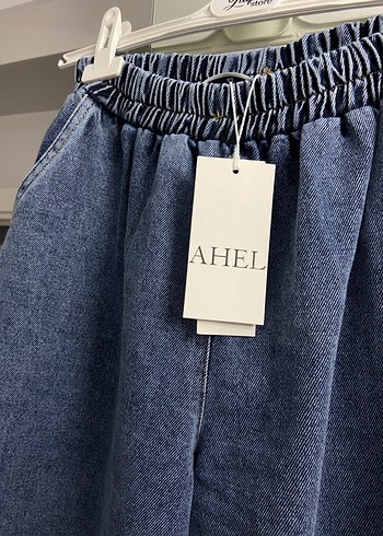 42 Beden Kadın Mavi Kemerli Bol Kesim Midi Kot Pantolon