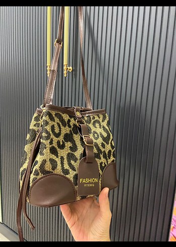Zara Kahverengi Leopar Desenli Kadın Deri Çanta