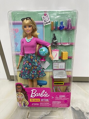 Barbie Öğretmen Bebek