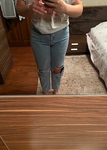 H&M LOOSE MOM JEAN ULTRA HIGH
