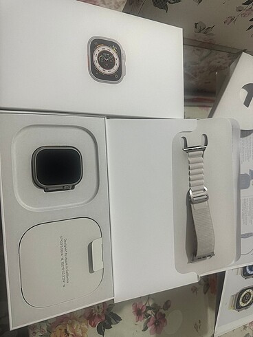 Apple Watch Ultra GPS + Cellular 49mm Titanyum Akıllı Saat - Görsel 3