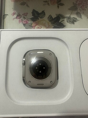 Apple Watch Ultra GPS + Cellular 49mm Titanyum Akıllı Saat - Görsel 8