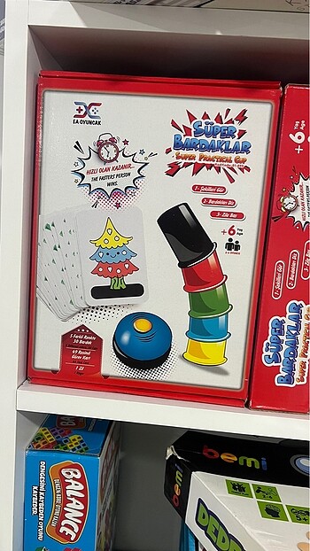 Super bardaklar oyunu
