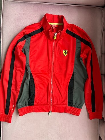 FERRARİ EŞOFMAN TAKIMI