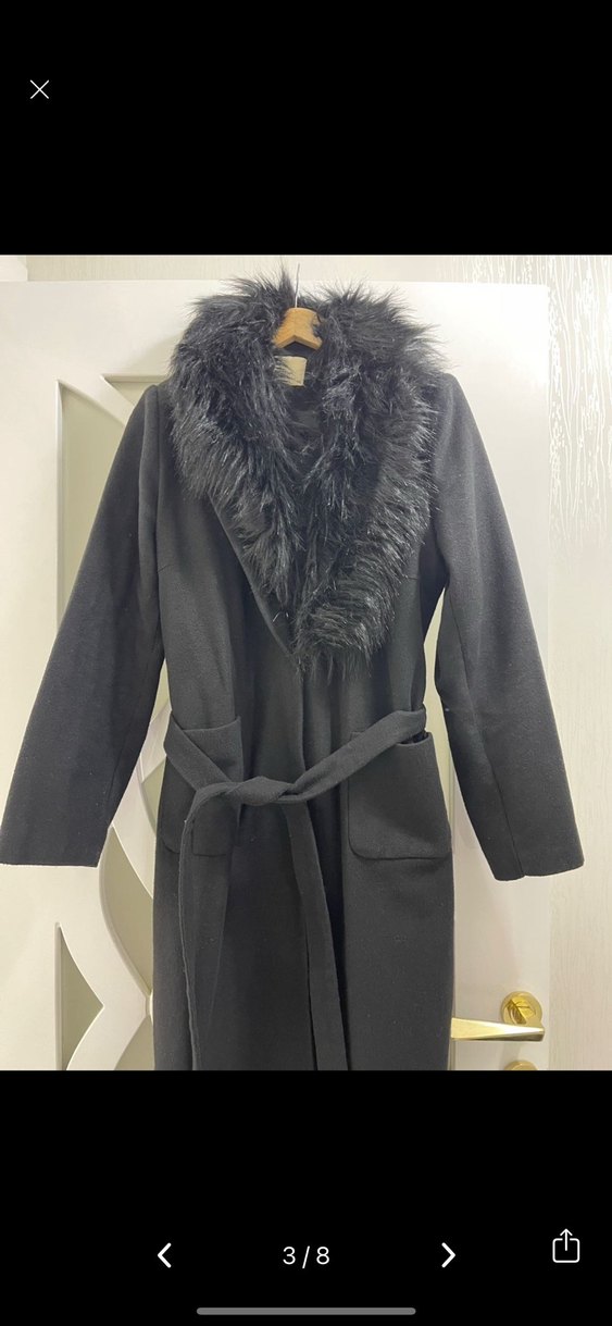 Kuşaklı ve Kürk Detaylı Siyah Kaban - Görsel 3